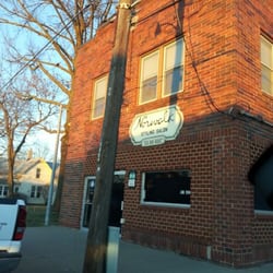 Norwalk Styling Salon - From the street
