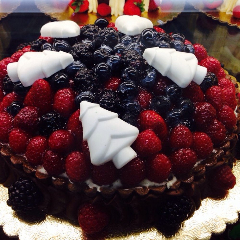 Bread Basket Cake Company - Looks soo good! Will try this one next time - Delis Near Me - Camarillo, California Bread Basket Cake Company - Looks soo good! Will try this one next time - Delis Near Me - Camarillo, California