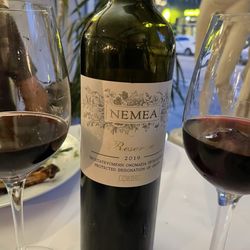Restaurant Akropolis - Amazing Greek red
