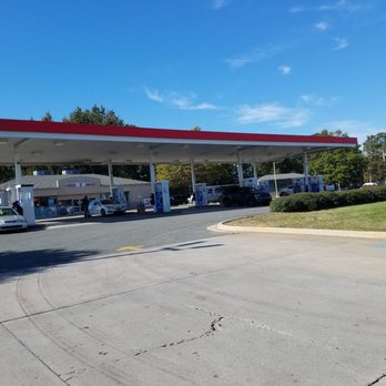 7-Eleven - a gas station on a sunny day - Convenience Stores Near Me - Matthews, North Carolina 7-Eleven - a gas station on a sunny day - Convenience Stores Near Me - Matthews, North Carolina