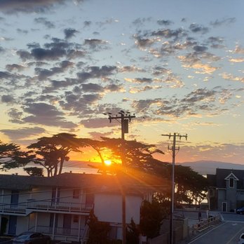 Lovers Point Inn - Hotels Near Me - Pacific Grove, California Lovers Point Inn - Hotels Near Me - Pacific Grove, California