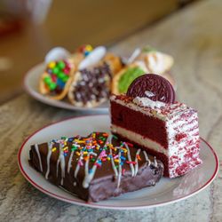 Street Sweets - Red Velvet Cake & Brownie