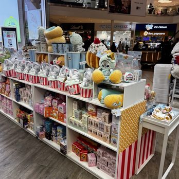 Miniso - Home Decor Near Me - Elizabeth, New Jersey