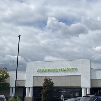 Asian Family Market by null