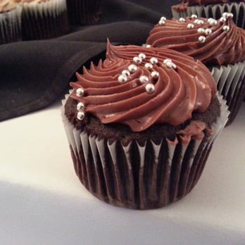Vintage Cakery - From my senior prom. Delicious!!!!! - Desserts Near Me