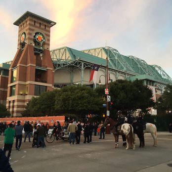 Daikin Park - Stadiums & Arenas Near Me - Houston, Texas Daikin Park - Stadiums & Arenas Near Me - Houston, Texas