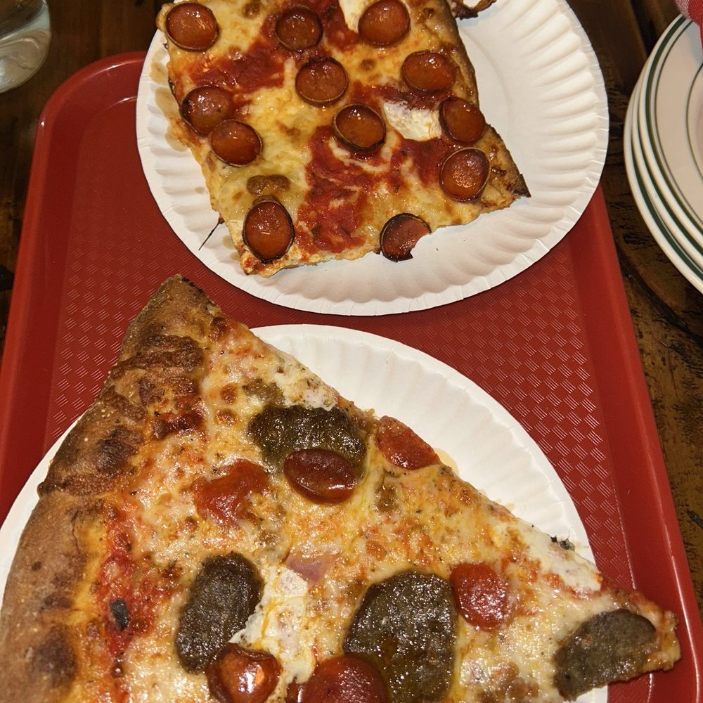 Speciality NYC slice + grandma pepperoni