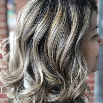 Salón santi - Hair Salons Near Me - Elgin, Illinois