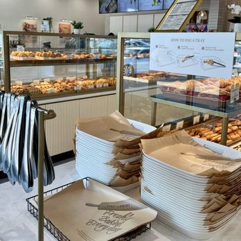 Tous Les Jours - Inside - Bakeries Near Me - Memphis, Tennessee