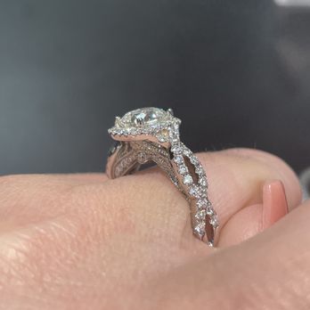Shane Co. - Engagement ring - Jewelry Near Me - Cupertino, California Shane Co. - Engagement ring - Jewelry Near Me - Cupertino, California