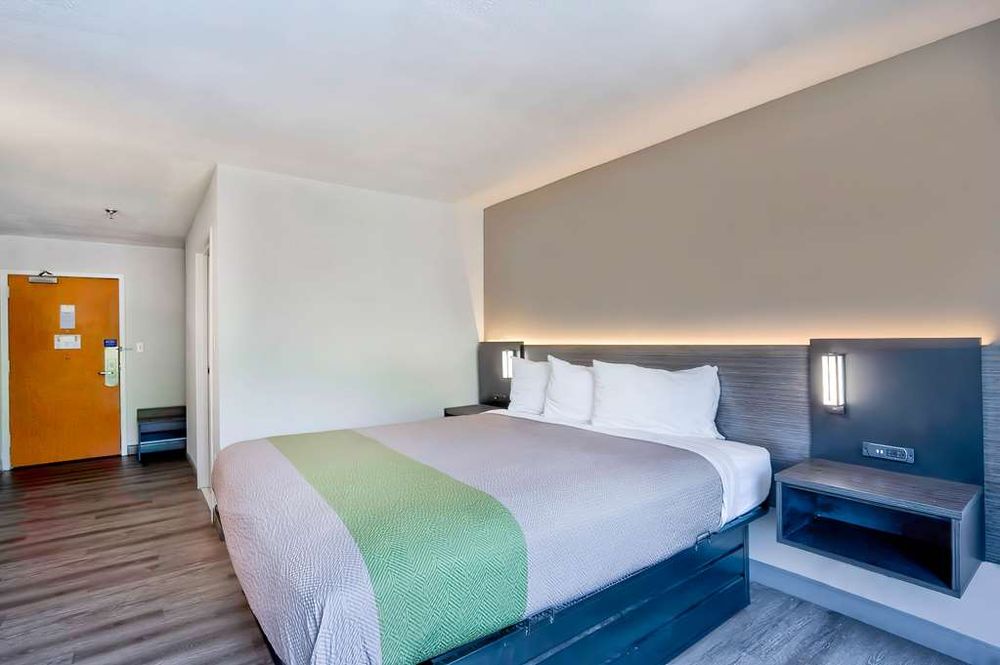 MOTEL 6 VIRGINIA BEACH Updated August 2025 154 Photos & 55 Reviews