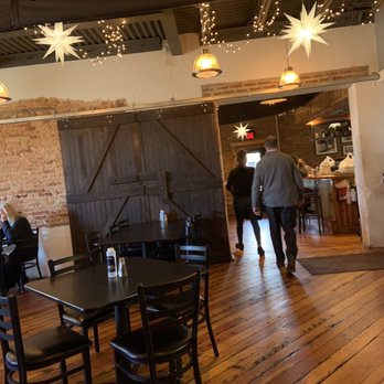 Brookland Eats - Dining room - American Near Me - Roxboro, North Carolina Brookland Eats - Dining room - American Near Me - Roxboro, North Carolina