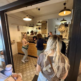 Magpie Bakery - Bakeries Near Me
