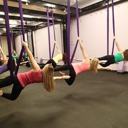 Aerial Dance Pole Exercise - Beginner Hammock classes