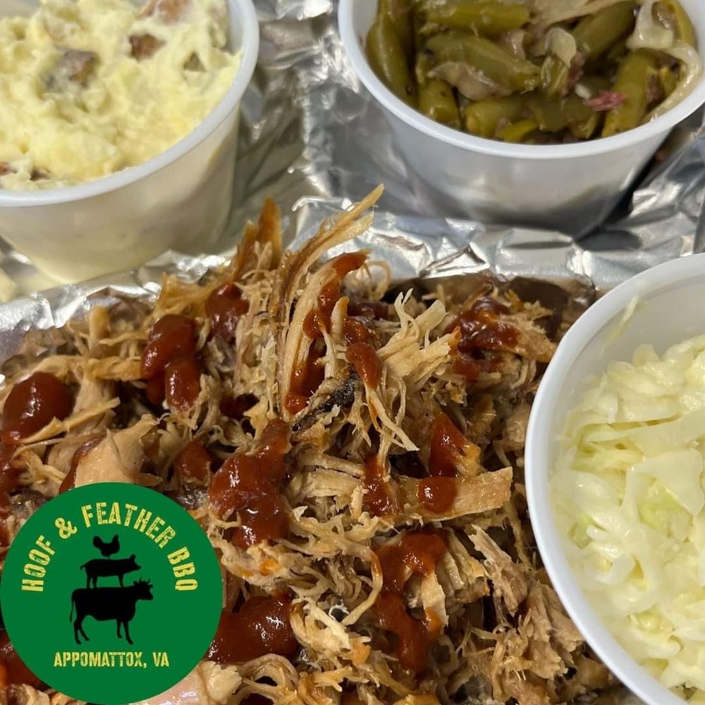 Hoof & Feather BBQ by Wolf Creek Farms Logo