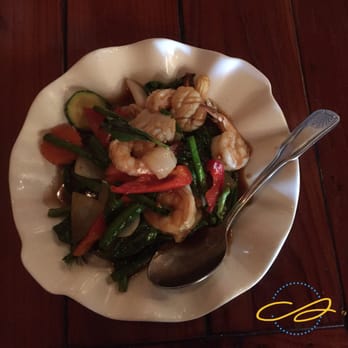 Thai Paradise - shrimp & scallops - Thai Near Me - Folsom, California