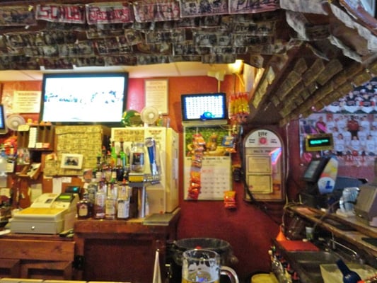 Bill's Pub by null