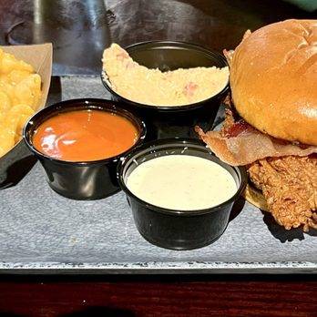 Wicked Weed Brewpub - Fried chicken sandwich with macaroni and cheese - Brewpubs Near Me - Cherokee, North Carolina
