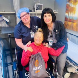 NanoKnee - Support staff and nurse