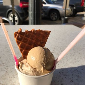 SweetCup - Salted Carmel on top, butter pecan below, mocha on the back posterior - Ice Cream & Frozen Yogurt Near Me - Houston, Texas