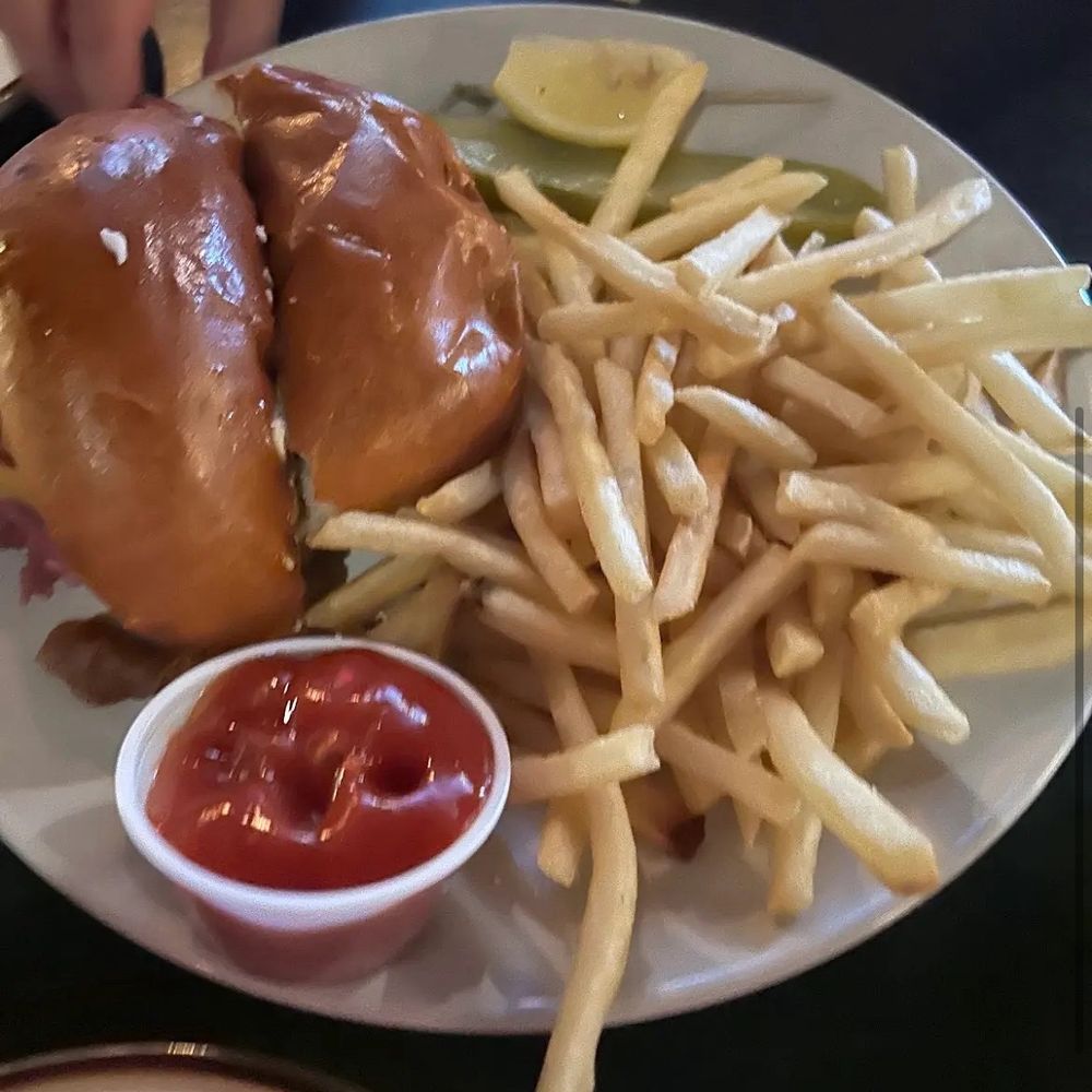 Batson River Brewing & Distilling - Kennebunk - Fried haddock sandwich - Breweries Near Me - Kennebunk, Maine Batson River Brewing & Distilling - Kennebunk - Fried haddock sandwich - Breweries Near Me - Kennebunk, Maine