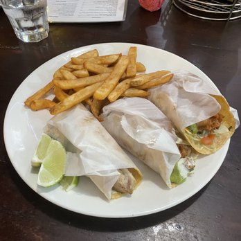 Flying Fish & Grill - Tacos - Seafood Near Me - Half Moon Bay, California