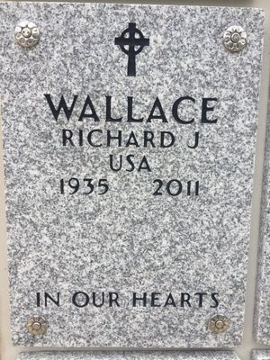 Abraham Lincoln National Cemetery by null