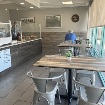 Linda's Dolci - Inside shop - Bakeries Near Me - Albuquerque, New Mexico