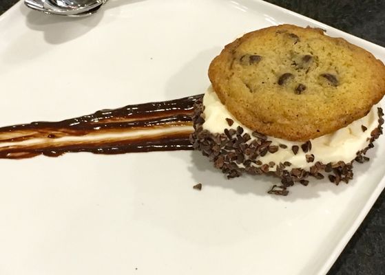 Royal Rooters Club by null