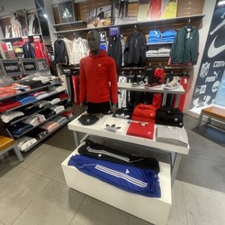 Champs Sports