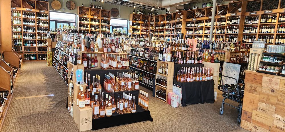 Cork & Barrel - vineyard in Hamden, CT