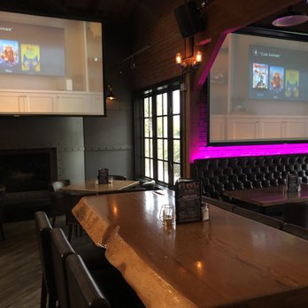 Frankie G's Pub - Fireplace and projector screens~ - Pubs Near Me - New Westminster, British Columbia Frankie G's Pub - Fireplace and projector screens~ - Pubs Near Me - New Westminster, British Columbia