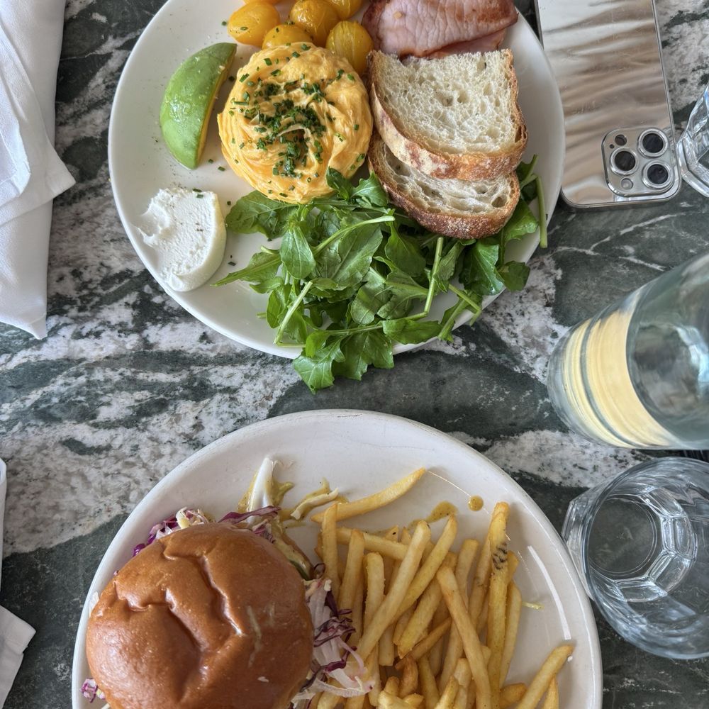 Great White - Great White Breakie and Crispy Chicken Sandwich - Cafes Near Me - Los Angeles, California