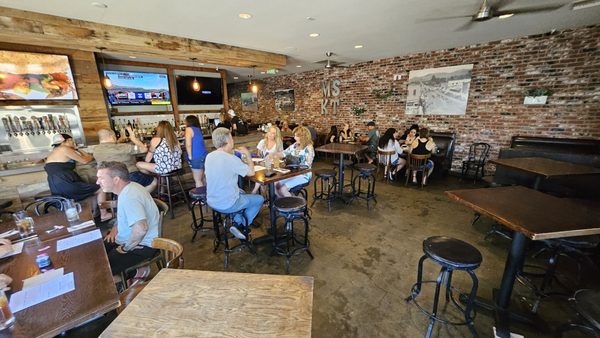 Main Street Kitchen & Tap by null