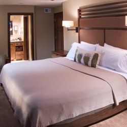 Camelot Corporate Condominiums - Weekly Maid services included