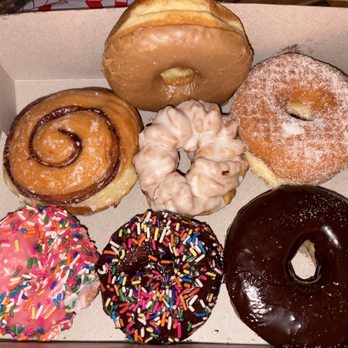 Yum Yum Donuts - Half Dozen Assorted Donuts + 1 :) - Donuts Near Me - North Hollywood, California Yum Yum Donuts - Half Dozen Assorted Donuts + 1 :) - Donuts Near Me - North Hollywood, California