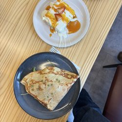 The Fleur Cafe - Caprese crepe and tres leche