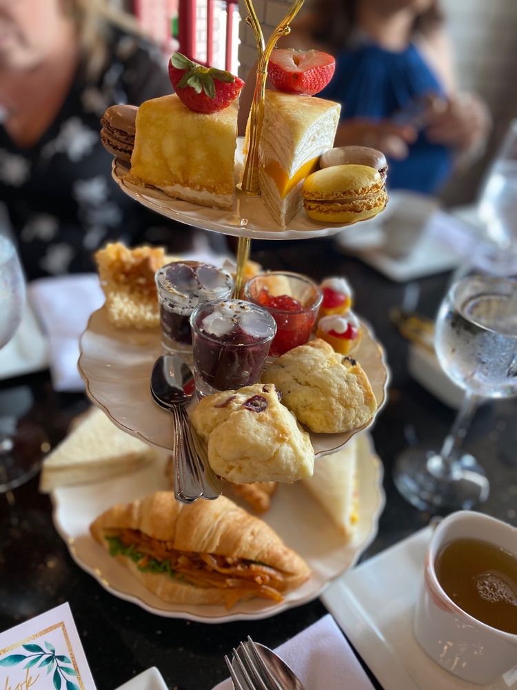 THAI THAI RESTAURANT 262 Photos & 390 Reviews 1055 S Main Ave