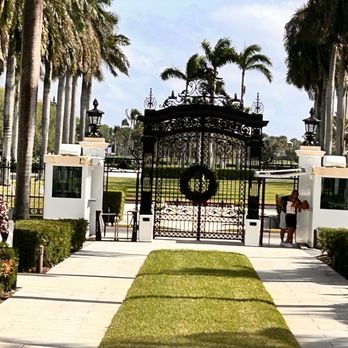 Flagler Museum - Gates at driveway - Museums Near Me - Palm Beach, Florida Flagler Museum - Gates at driveway - Museums Near Me - Palm Beach, Florida