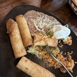 That supposed to be 4 flautas, please get it right or call it rolled something but not Mexican at all.