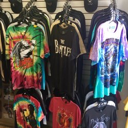 DD Collectables - DD Collectibles - Madeira Beach Fl- great selection of items.