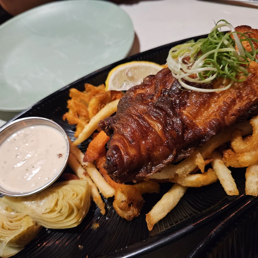 Coco Deck - Fish and chips - Mexican Near Me - Lahaina, Hawaii