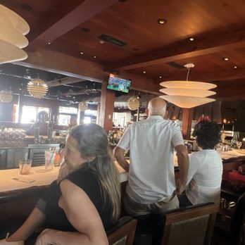 Houston's Restaurant - American Near Me - Pompano Beach, Florida Houston's Restaurant - American Near Me - Pompano Beach, Florida