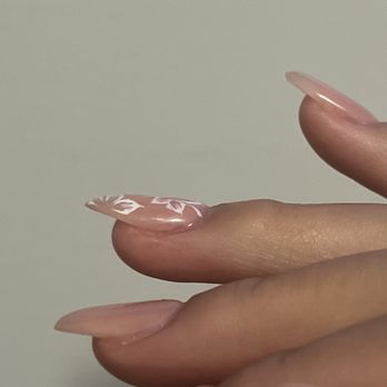 Nail Club - Nail Salons Near Me - Daly City, California