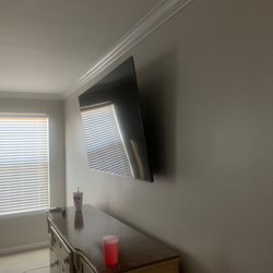 Crank IT Up Technical Services - Bedroom