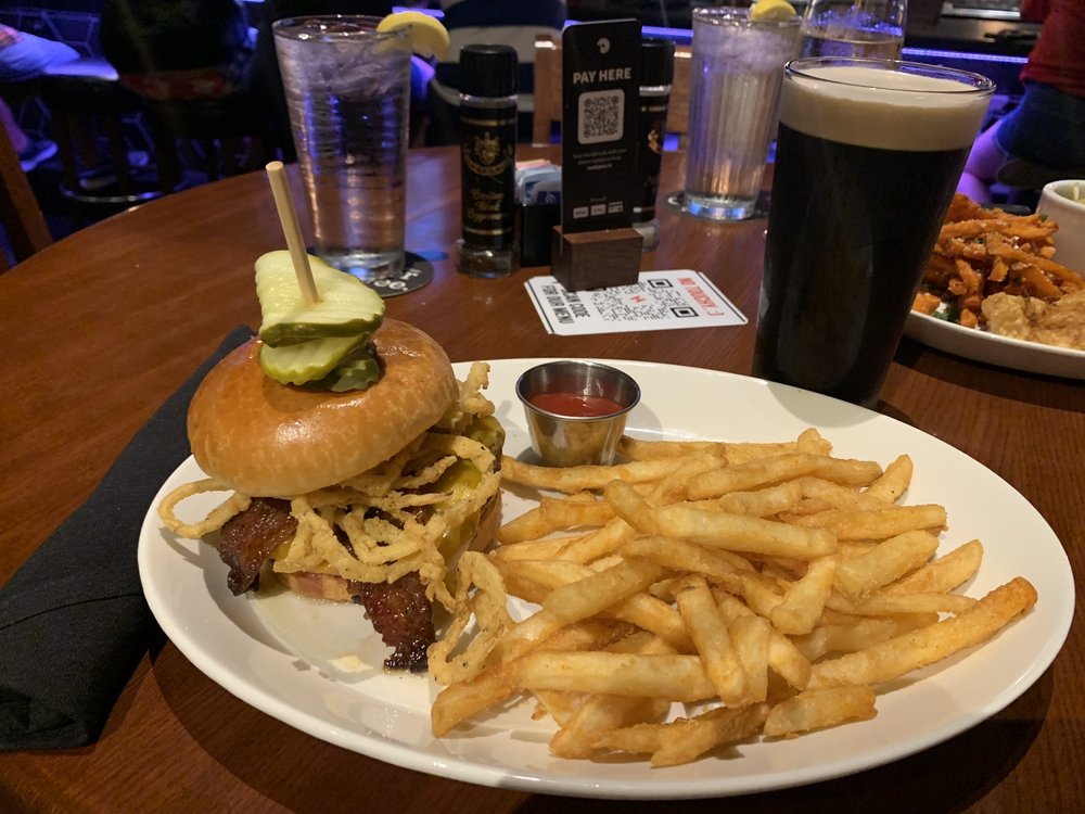 Houlihan's