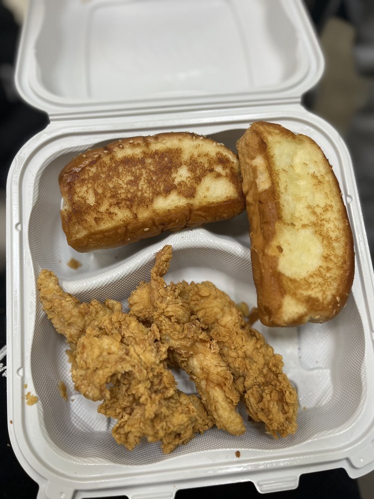 RAISING CANE’S CHICKEN FINGERS Updated June 2024 324 Photos & 417