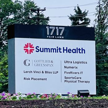 Summit Health - Sign seen from Rt. 208 - Medical Centers Near Me - Fair Lawn, New Jersey