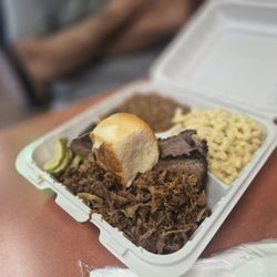 TEX 808 BBQ & Brews