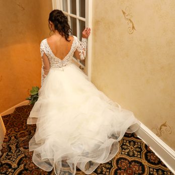 Brookdale Tailoring - Sewing & Alterations Near Me - Naperville, Illinois